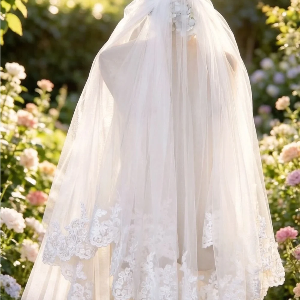 3.5M Cathedral-Length Lace Edge Wedding Veil in Ivory